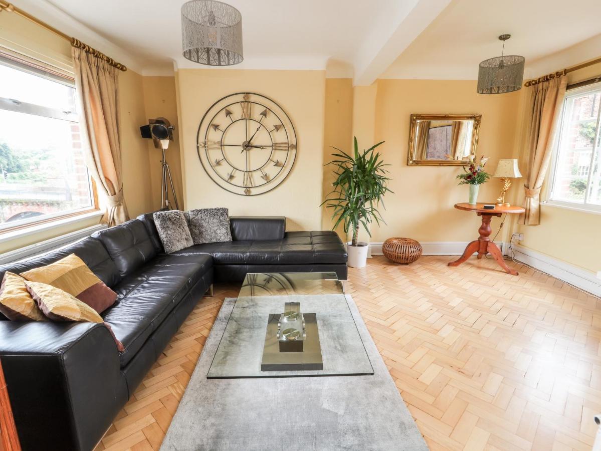 Dee Heights Penthouse Lägenhet Chester Exteriör bild