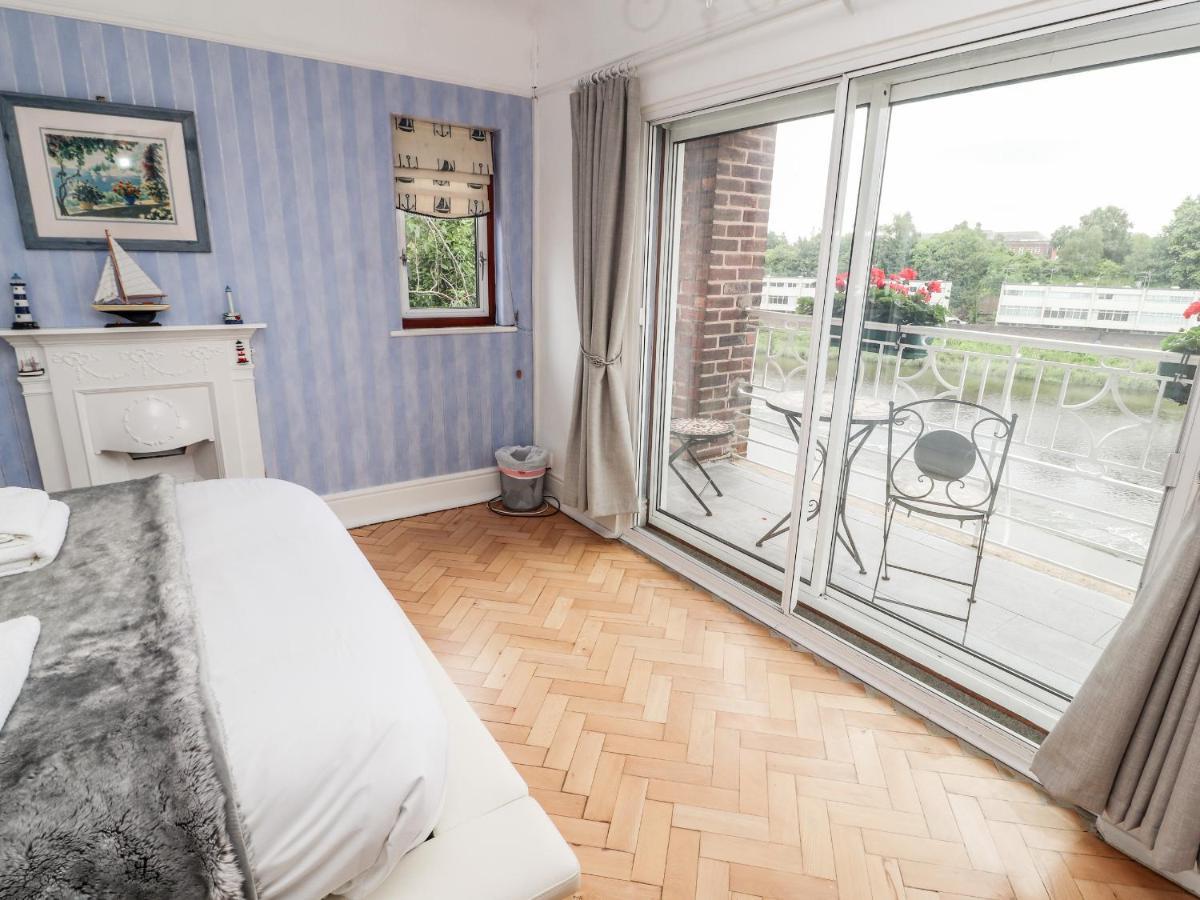 Dee Heights Penthouse Lägenhet Chester Exteriör bild