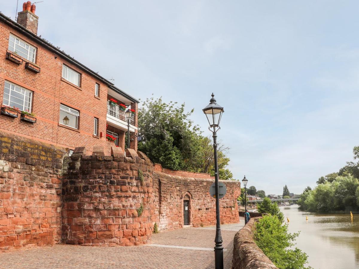 Dee Heights Penthouse Lägenhet Chester Exteriör bild