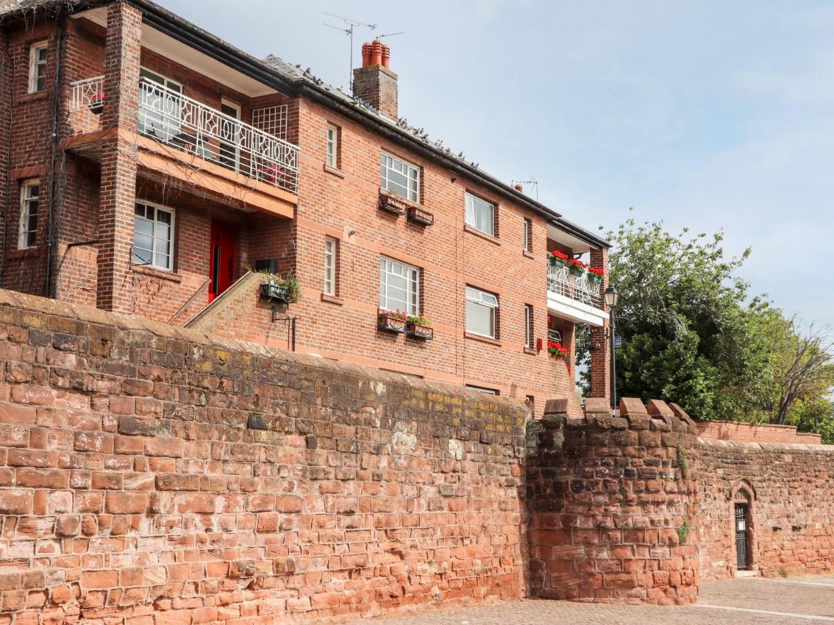 Dee Heights Penthouse Lägenhet Chester Exteriör bild